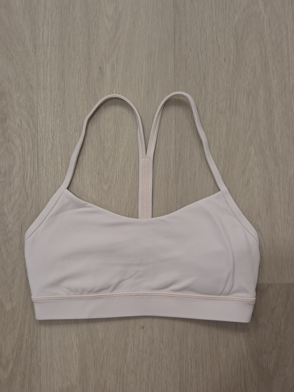 lululemon Flow Y bra Nulu Size 4